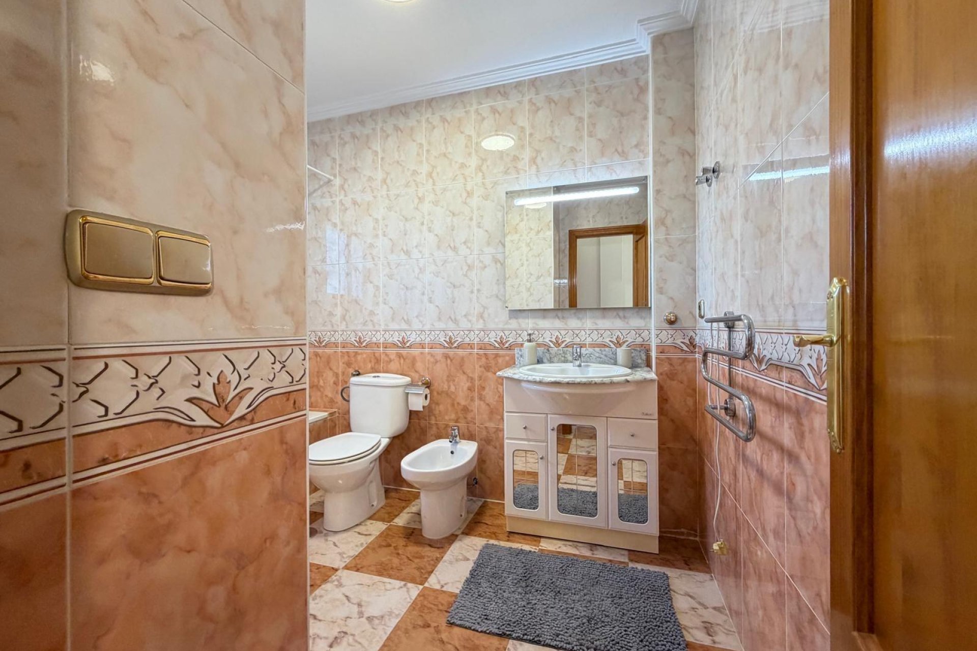Herverkoop - Town House -
Orihuela Costa - Las Filipinas