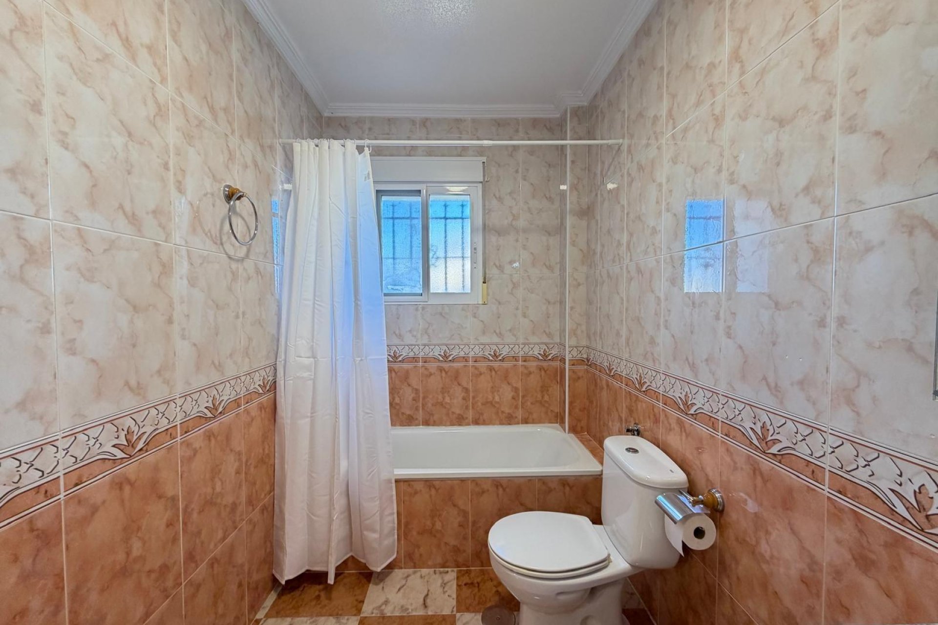 Herverkoop - Town House -
Orihuela Costa - Las Filipinas