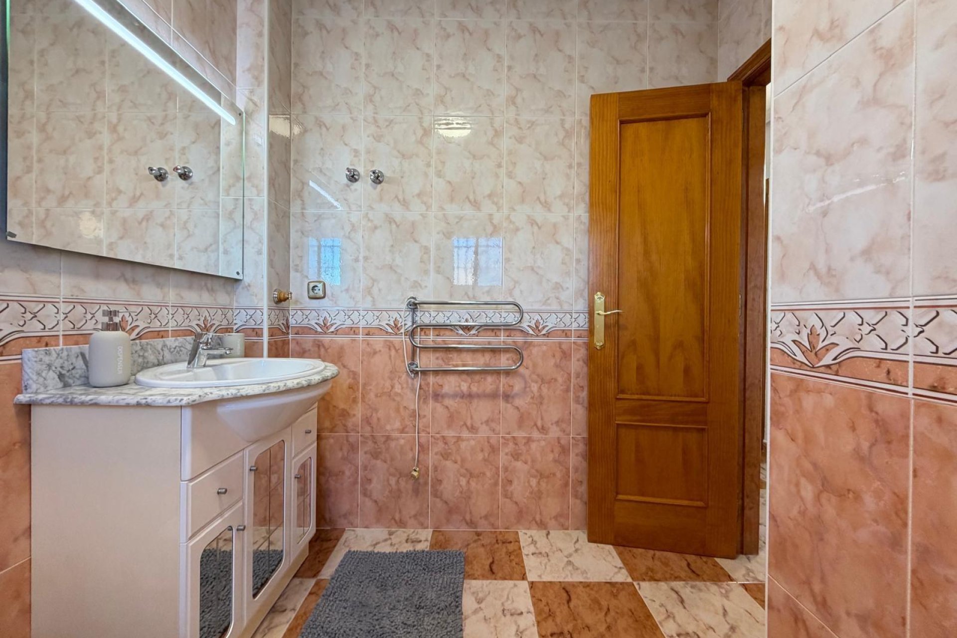 Herverkoop - Town House -
Orihuela Costa - Las Filipinas