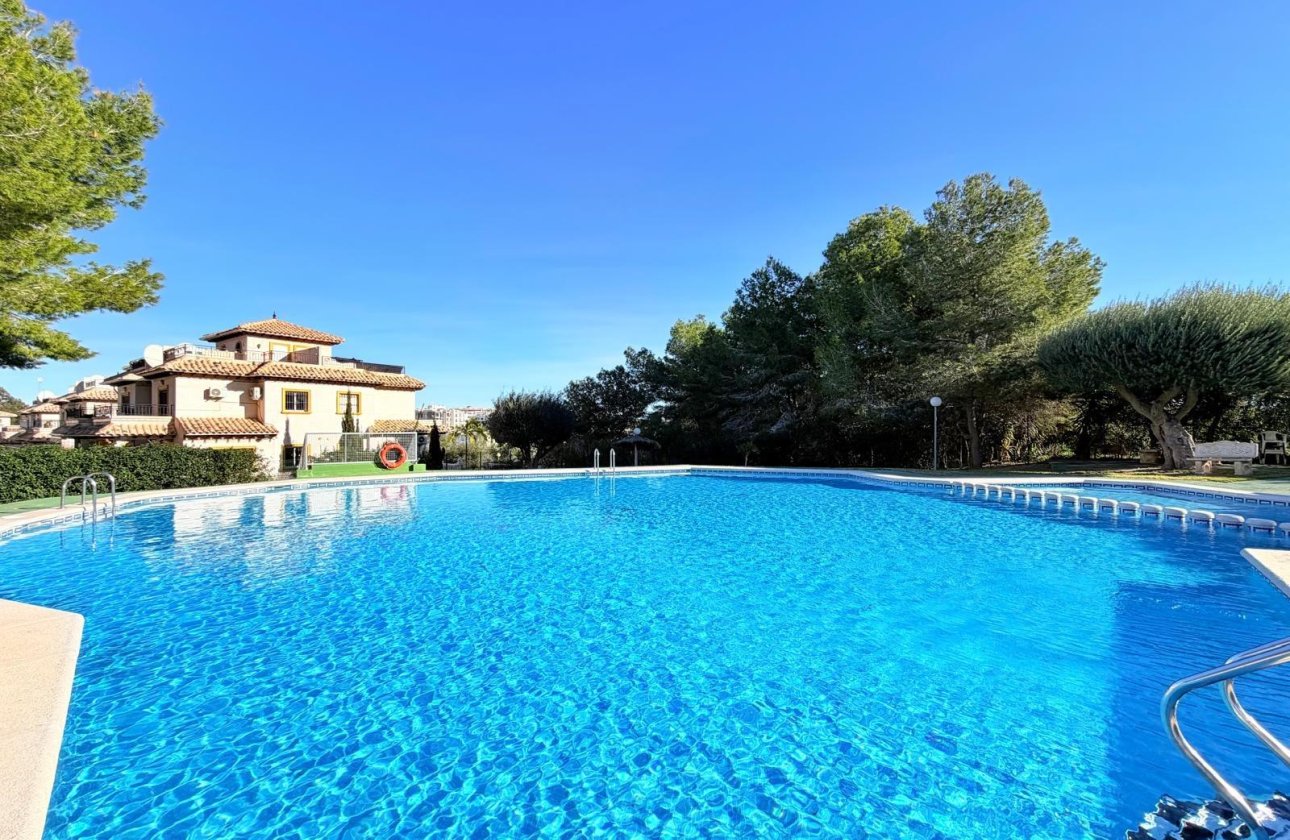 Herverkoop - Town House -
Orihuela Costa - Las Filipinas