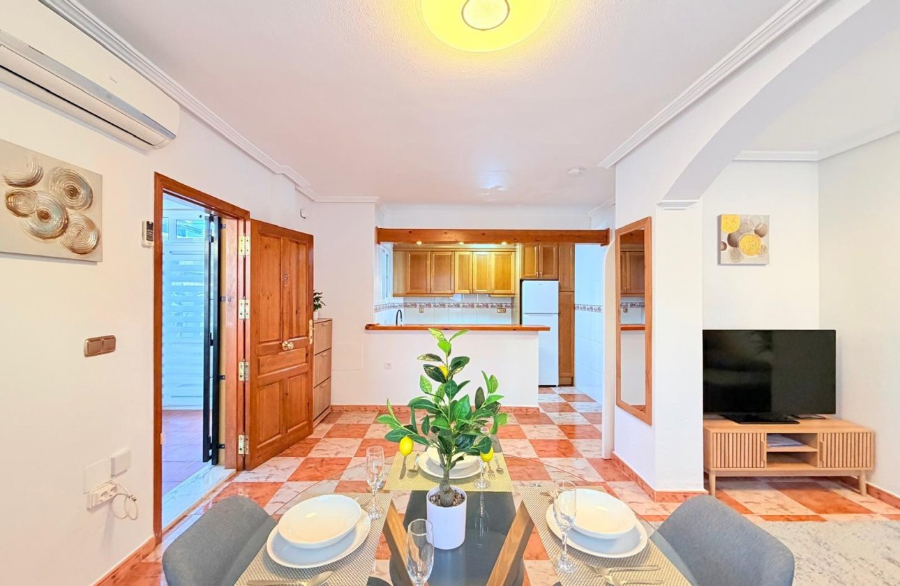 Herverkoop - Town House -
Orihuela Costa - Las Filipinas