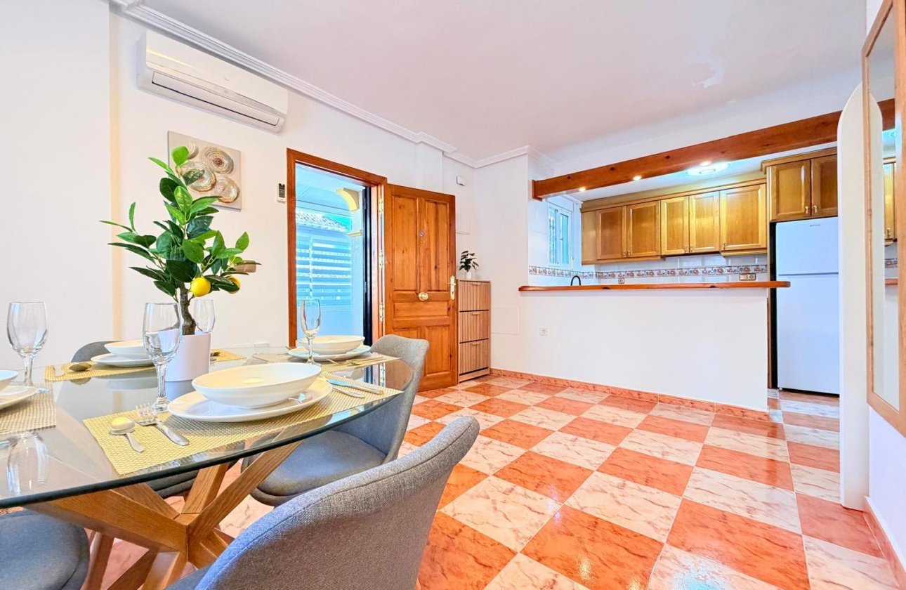 Herverkoop - Town House -
Orihuela Costa - Las Filipinas