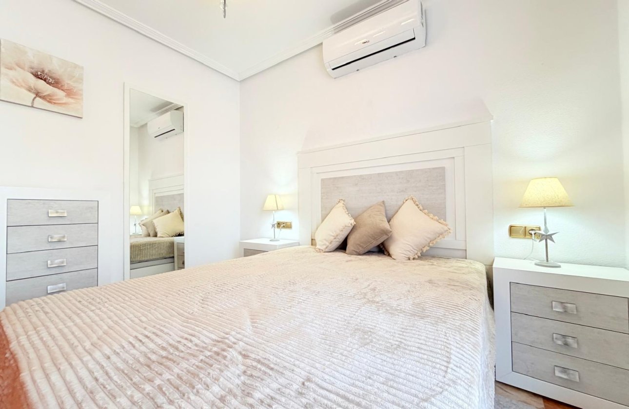 Herverkoop - Town House -
Orihuela Costa - Las Filipinas