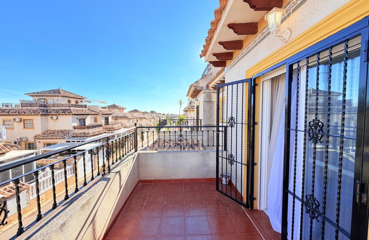 Herverkoop - Town House -
Orihuela Costa - Las Filipinas