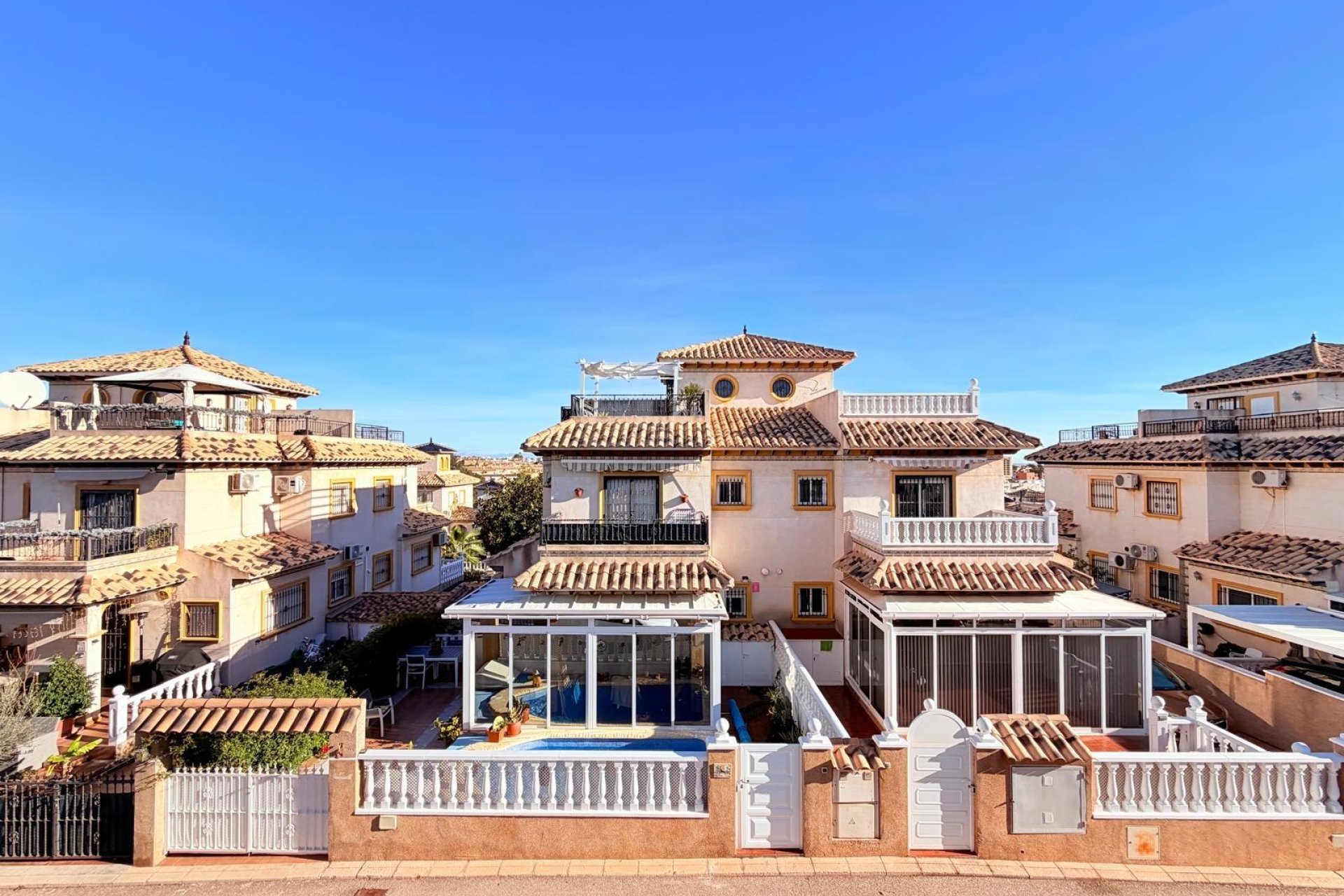 Herverkoop - Town House -
Orihuela Costa - Las Filipinas