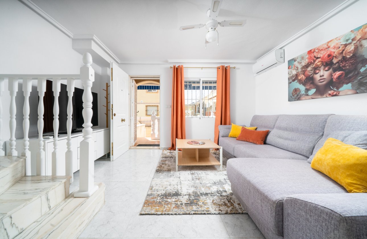 Herverkoop - Town House -
Orihuela Costa - Los Almendros - La Florida