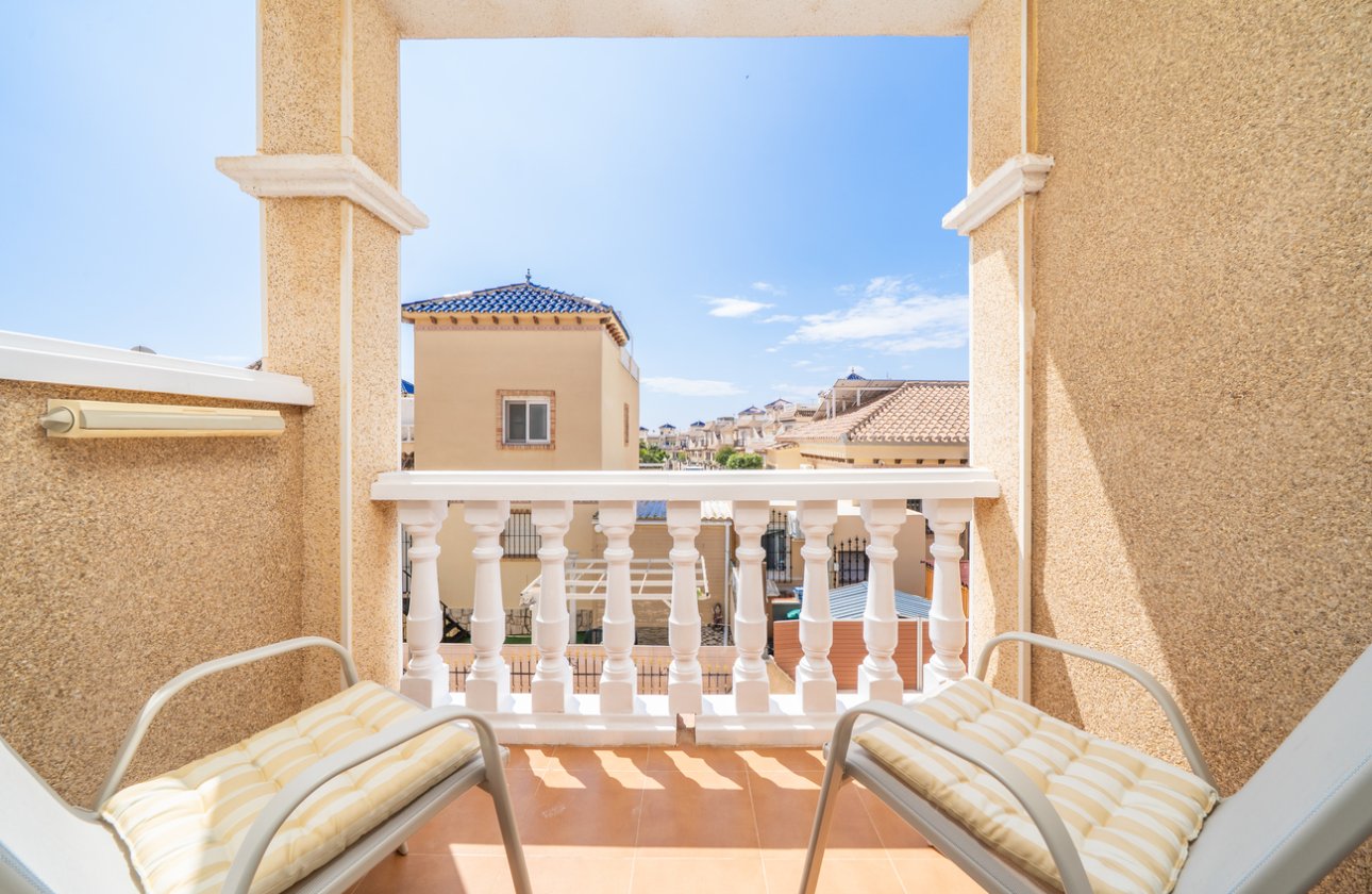 Herverkoop - Town House -
Orihuela Costa - Los Almendros - La Florida