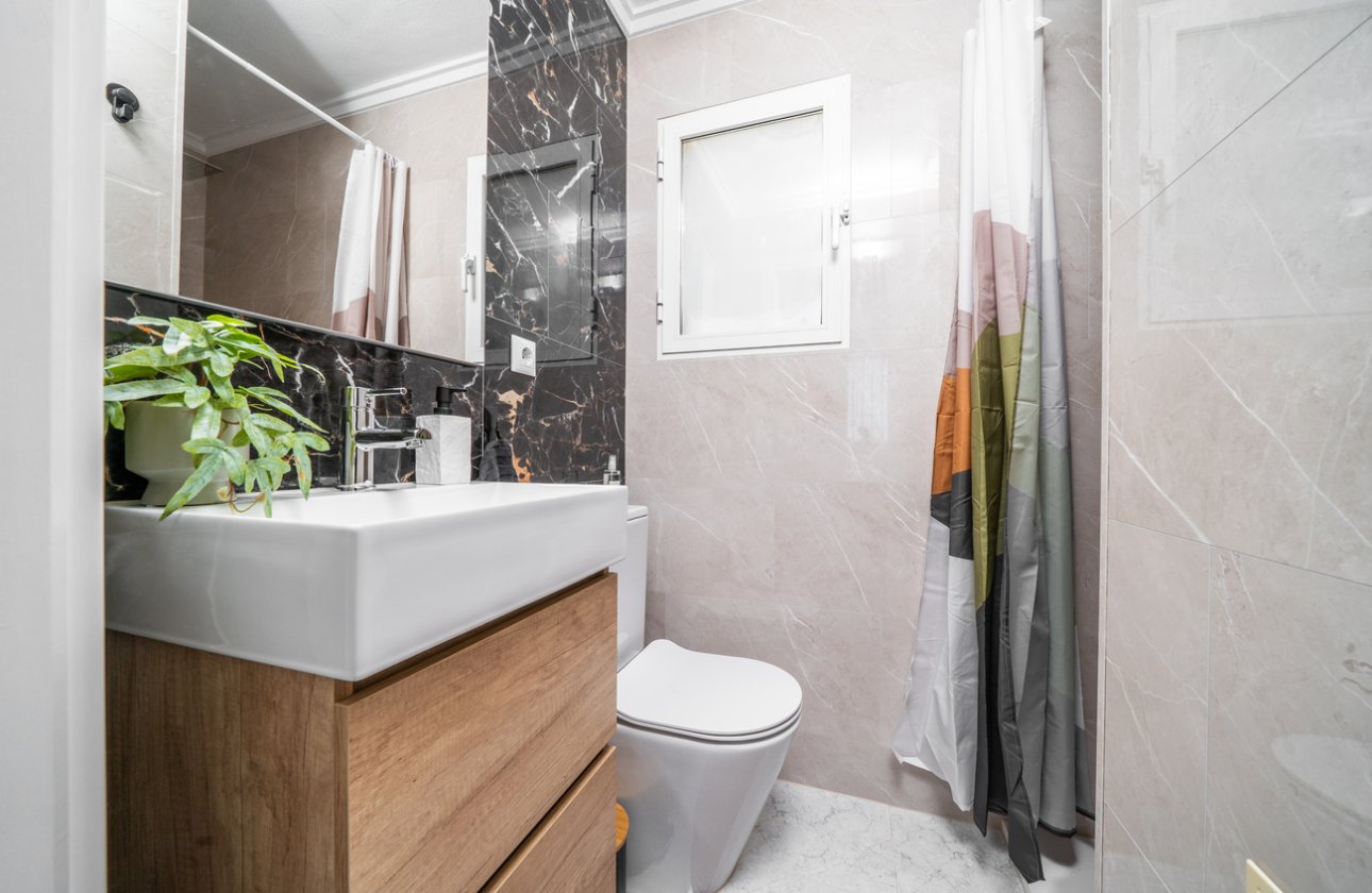 Herverkoop - Town House -
Orihuela Costa - Los Almendros - La Florida