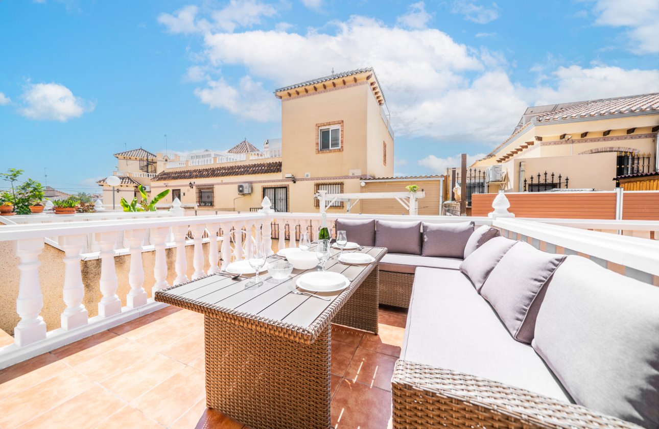 Herverkoop - Town House -
Orihuela Costa - Los Almendros - La Florida