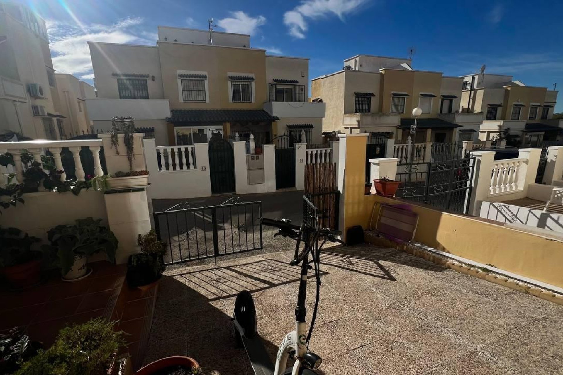 Herverkoop - Town House -
Orihuela Costa - Los Almendros-la Florida