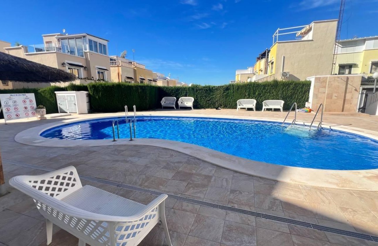 Herverkoop - Town House -
Orihuela Costa - Los Almendros-la Florida