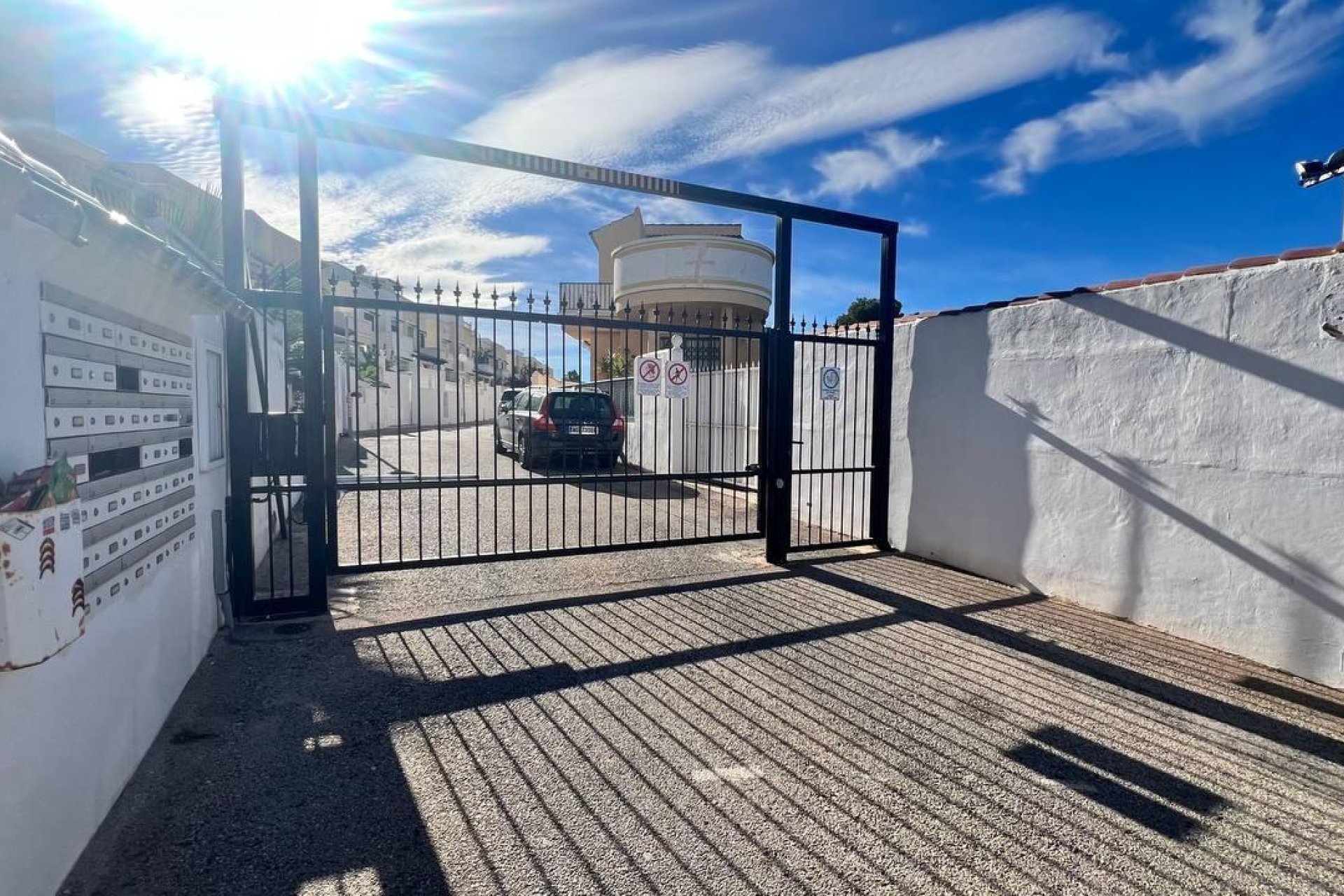 Herverkoop - Town House -
Orihuela Costa - Los Almendros-la Florida