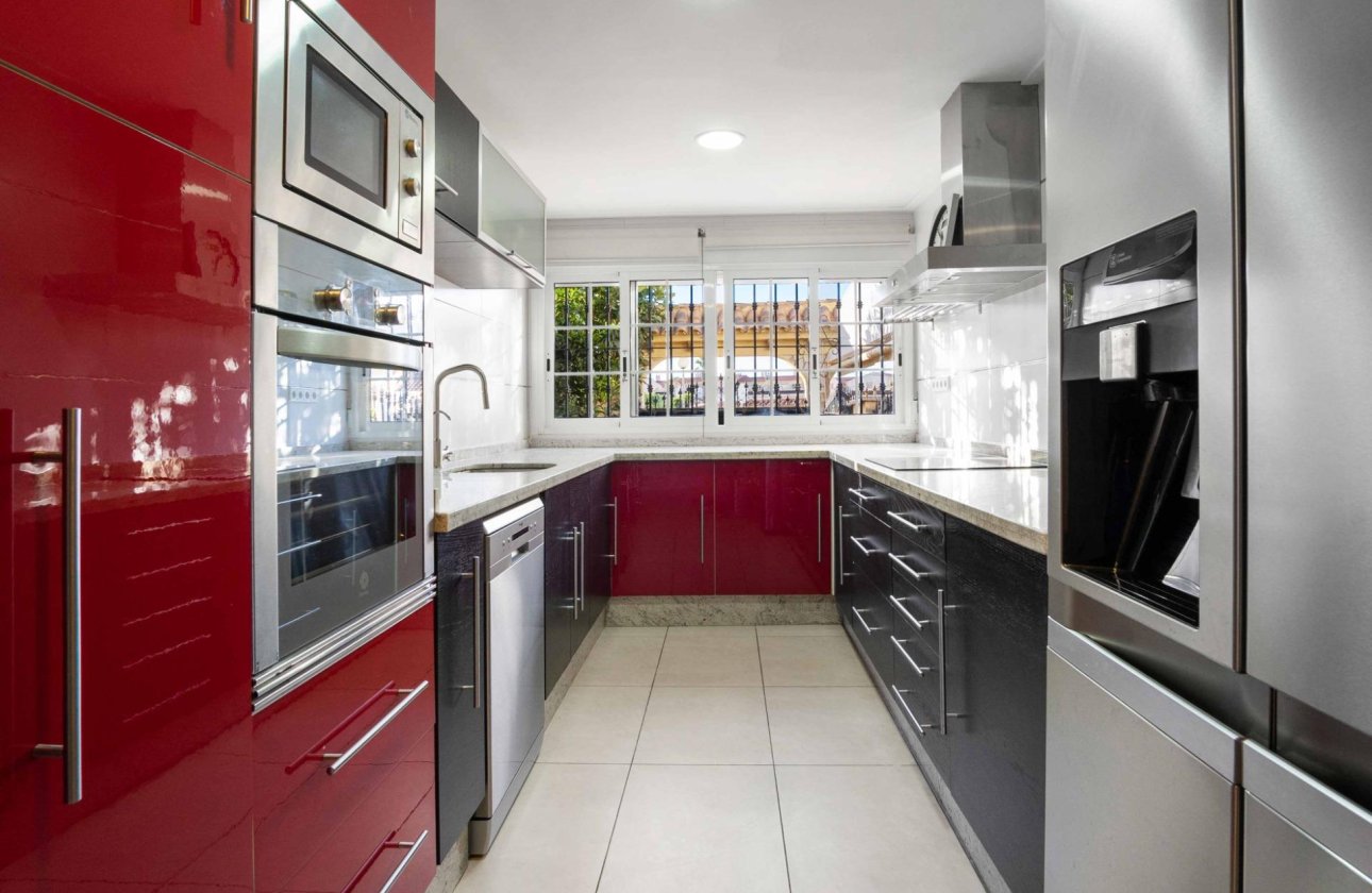 Herverkoop - Town House -
Orihuela Costa - Los Almendros-la Florida