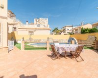 Herverkoop - Town House -
Orihuela Costa - Los Almendros-la Florida