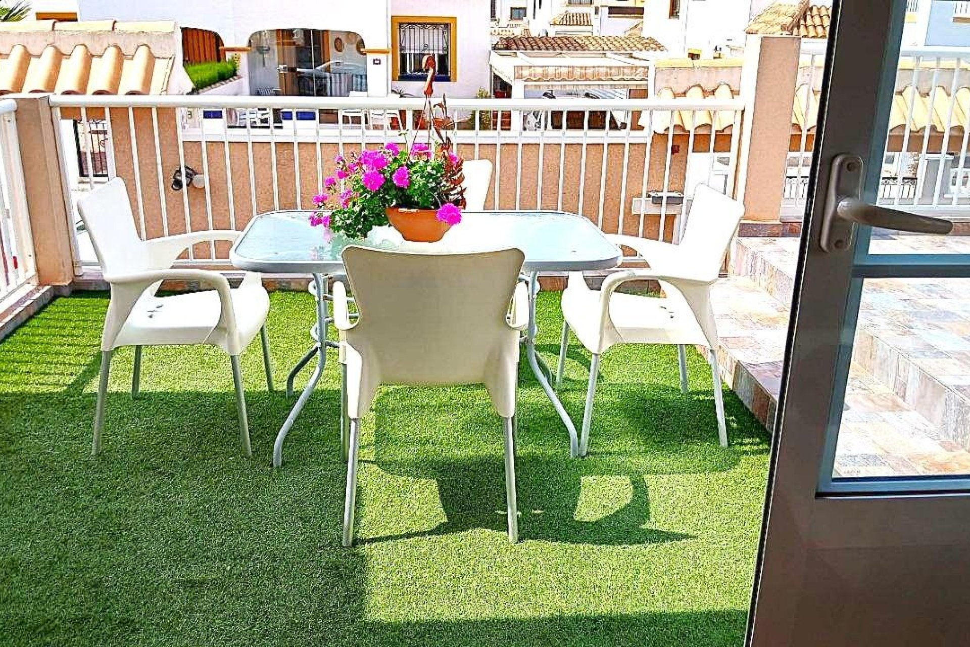 Herverkoop - Town House -
Orihuela Costa - Los Almendros-la Florida