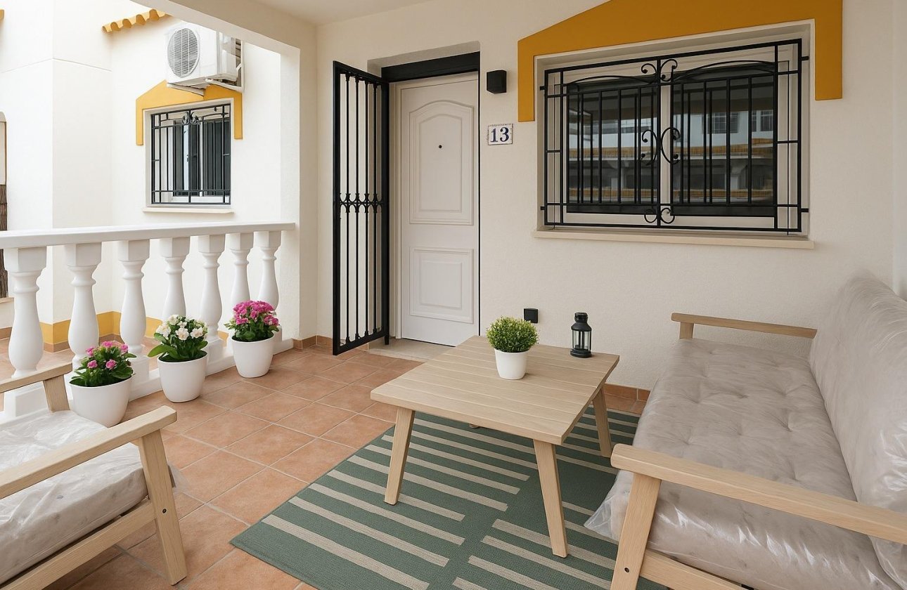 Herverkoop - Town House -
Orihuela Costa - Los Balcones