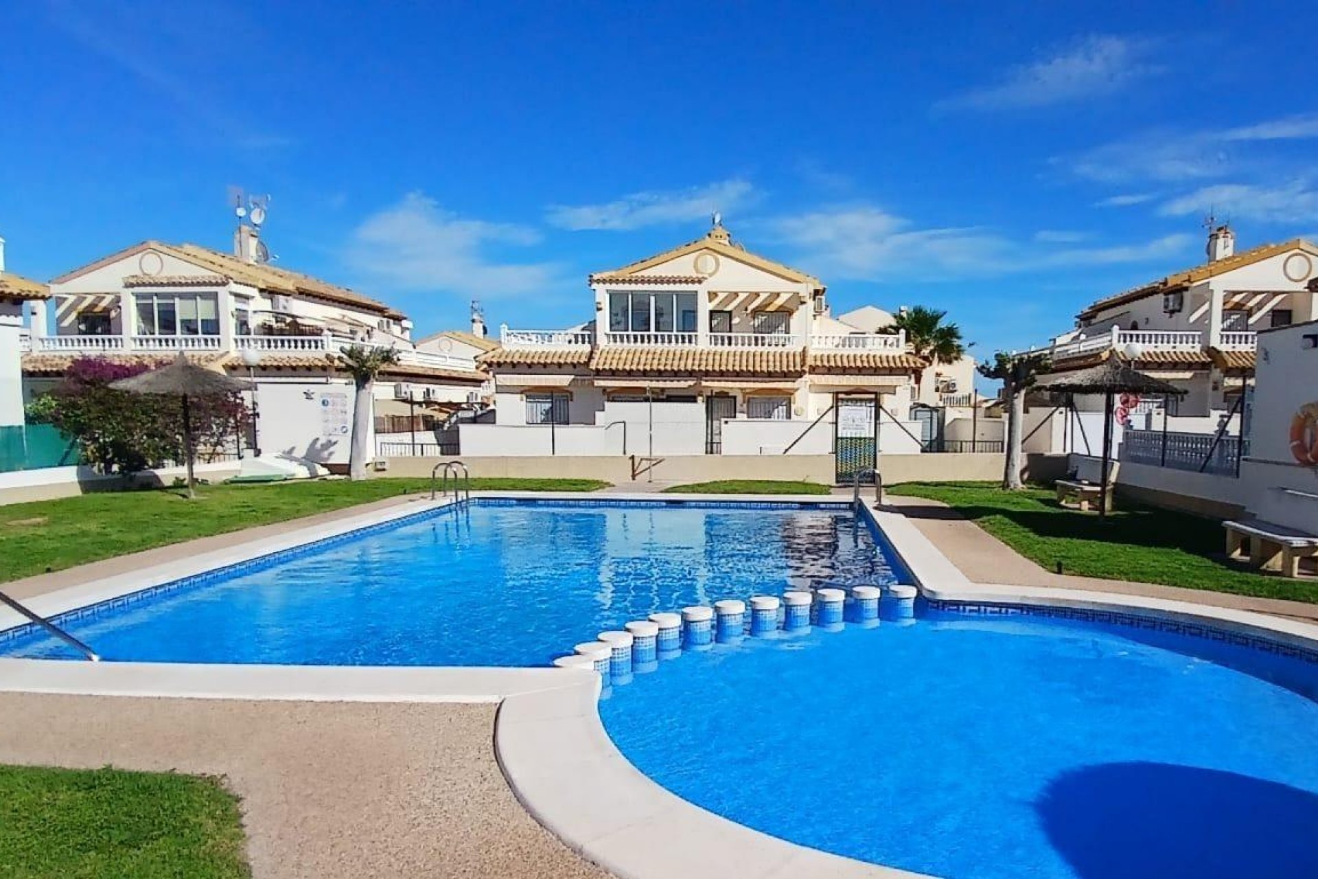 Herverkoop - Town House -
Orihuela Costa - Los Balcones