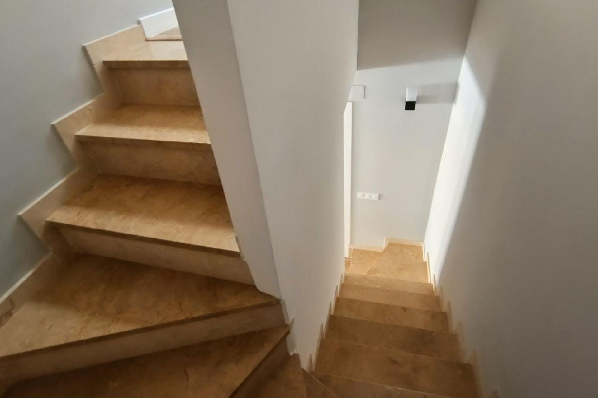 Herverkoop - Town House -
Orihuela Costa - Los Balcones