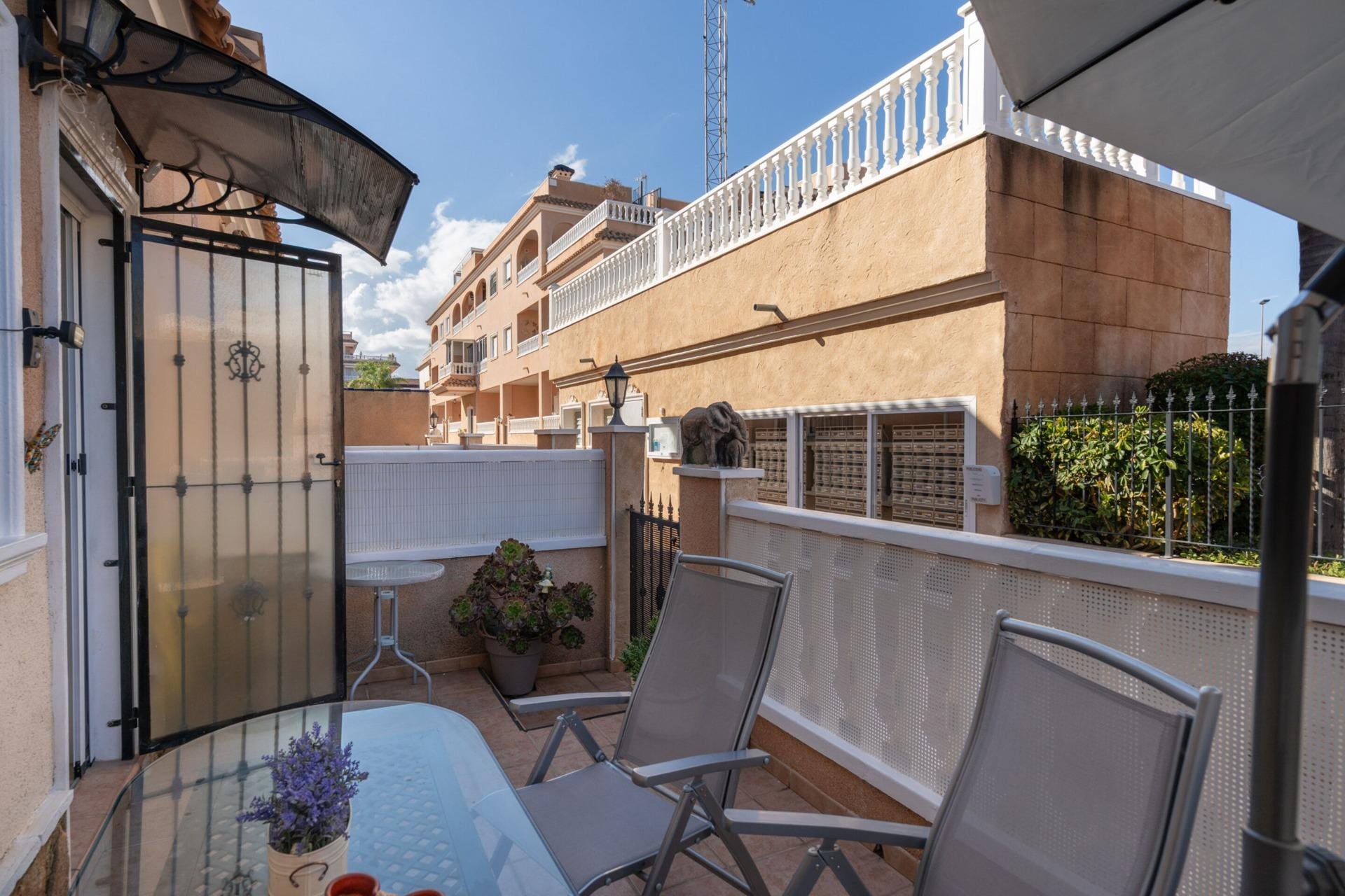 Herverkoop - Town House -
Orihuela Costa - Los Dolses
