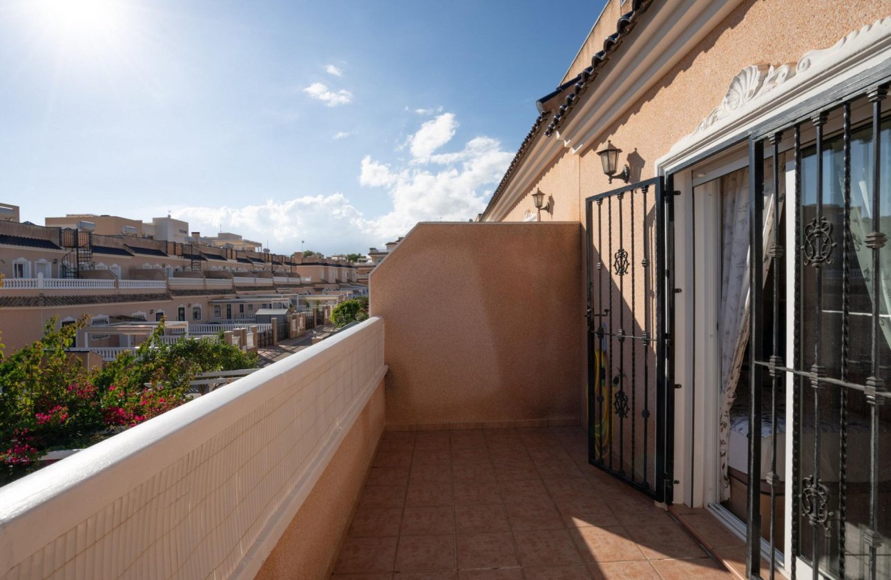 Herverkoop - Town House -
Orihuela Costa - Los Dolses