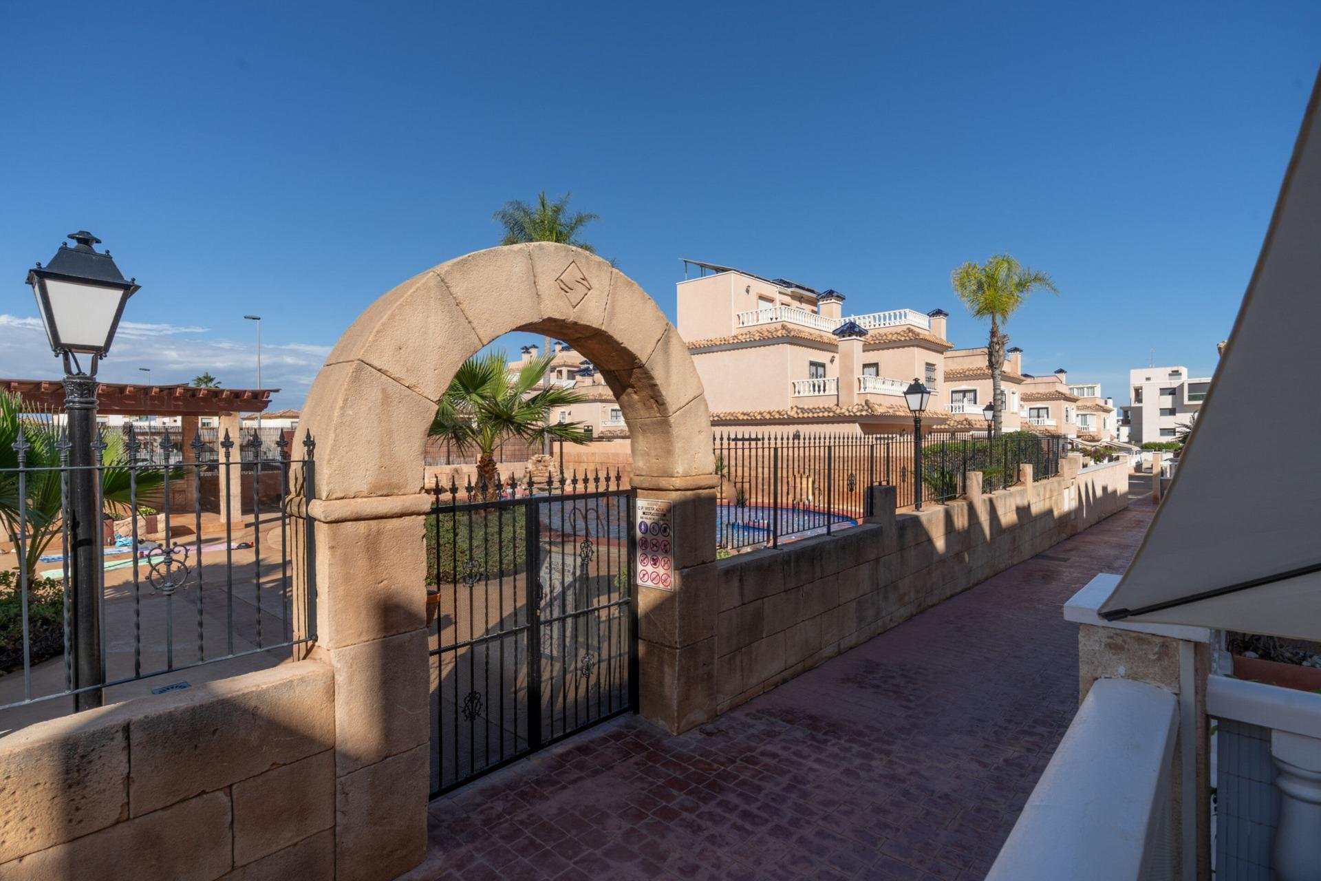 Herverkoop - Town House -
Orihuela Costa - Los Dolses