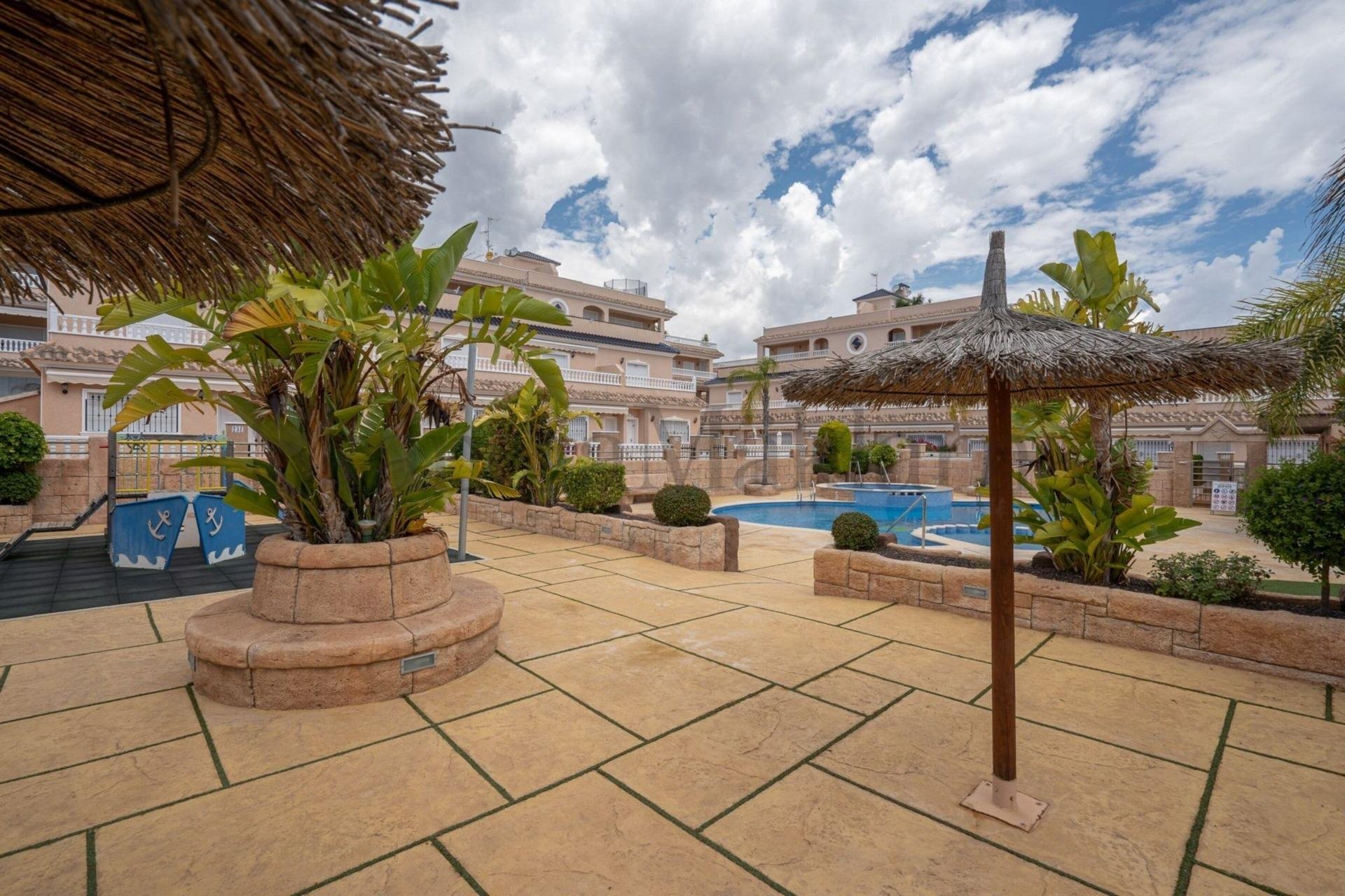 Herverkoop - Town House -
Orihuela Costa - Los Dolses