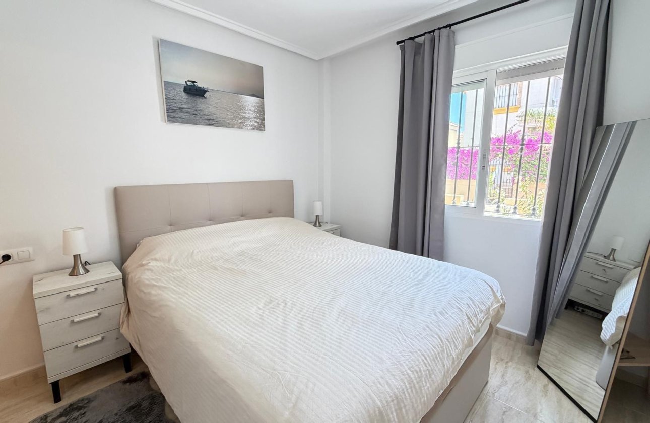 Herverkoop - Town House -
Orihuela Costa - Los Dolses