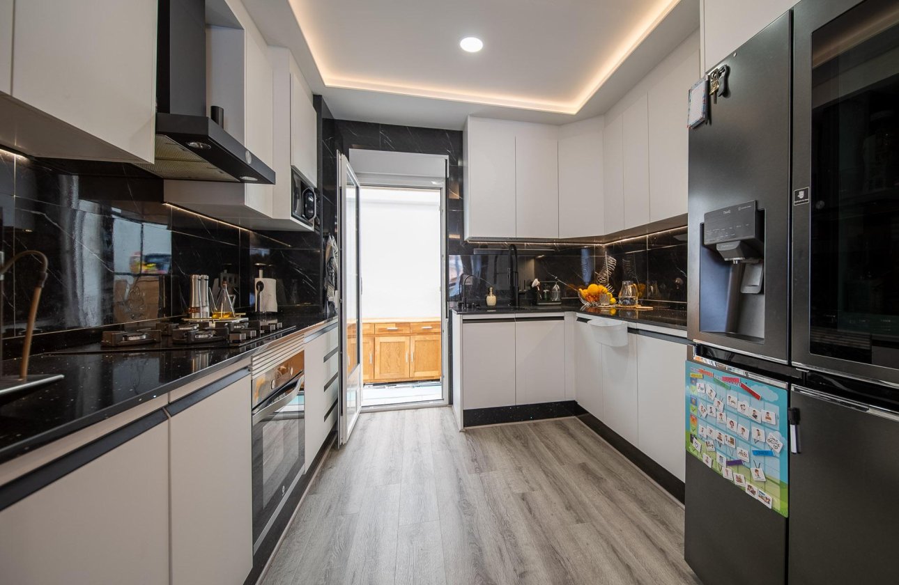 Herverkoop - Town House -
Orihuela Costa - PAU 26