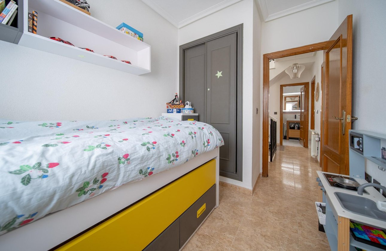 Herverkoop - Town House -
Orihuela Costa - PAU 26