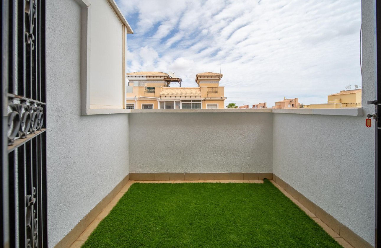 Herverkoop - Town House -
Orihuela Costa - PAU 26