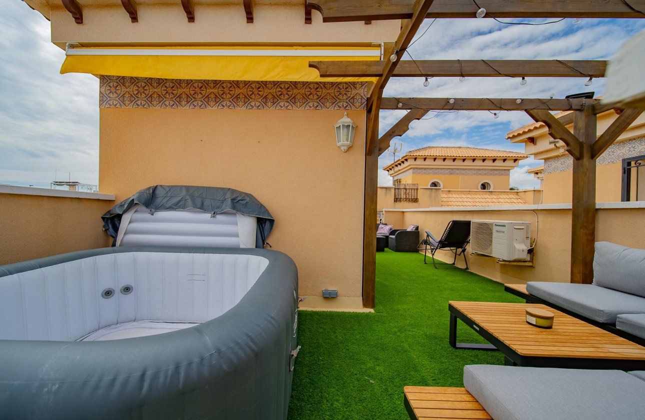 Herverkoop - Town House -
Orihuela Costa - PAU 26