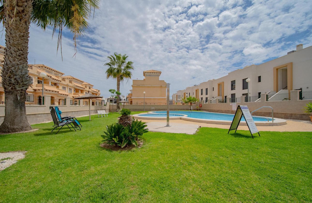 Herverkoop - Town House -
Orihuela Costa - PAU 26