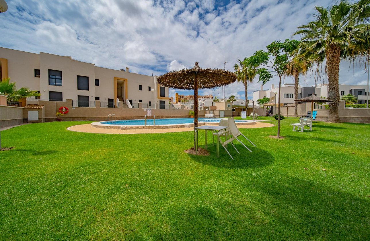 Herverkoop - Town House -
Orihuela Costa - PAU 26