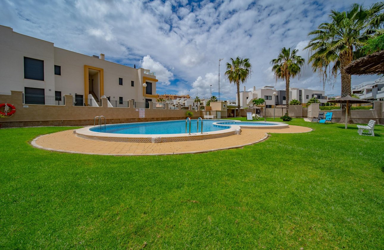 Herverkoop - Town House -
Orihuela Costa - PAU 26