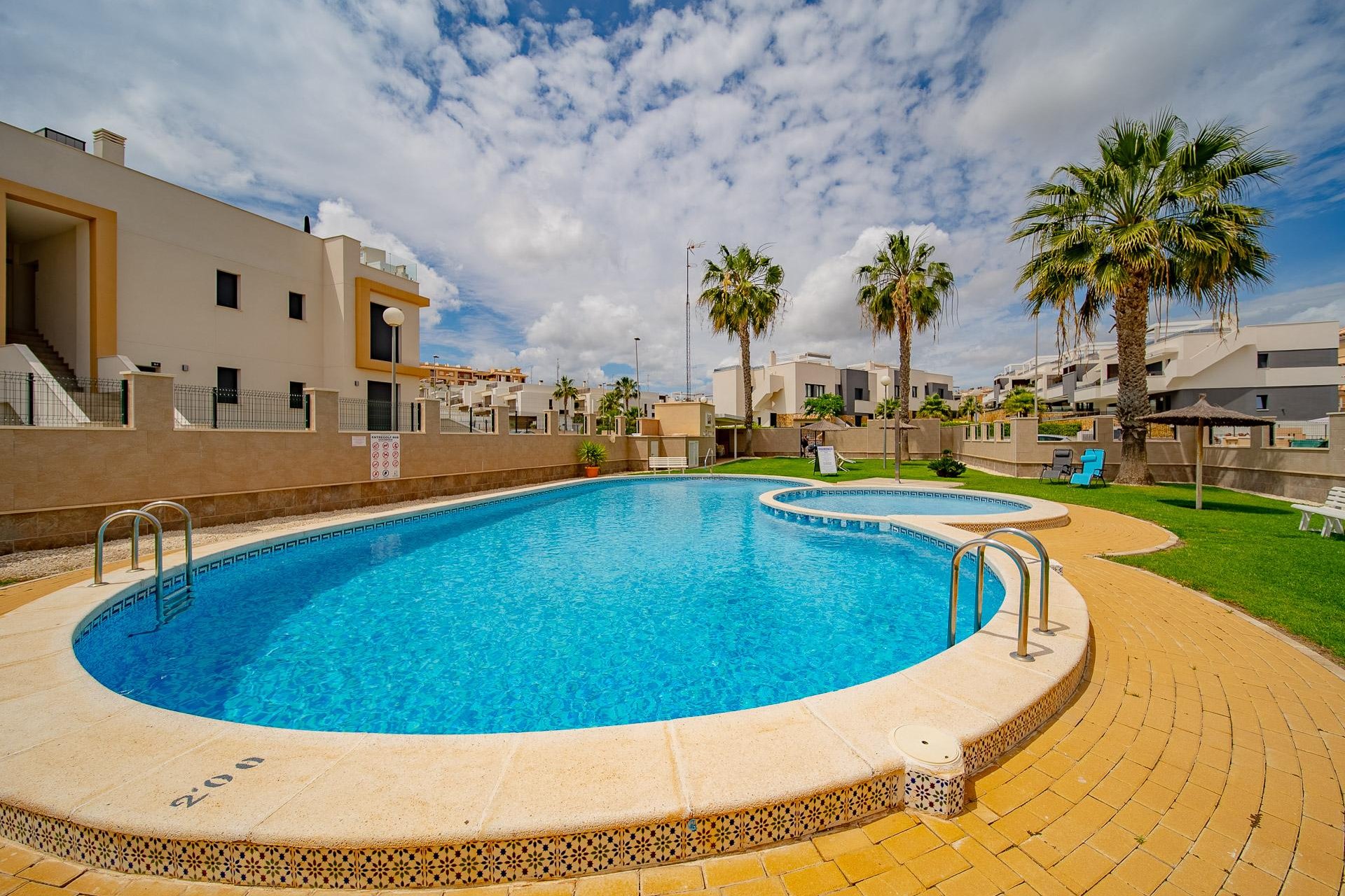 Herverkoop - Town House -
Orihuela Costa - PAU 26
