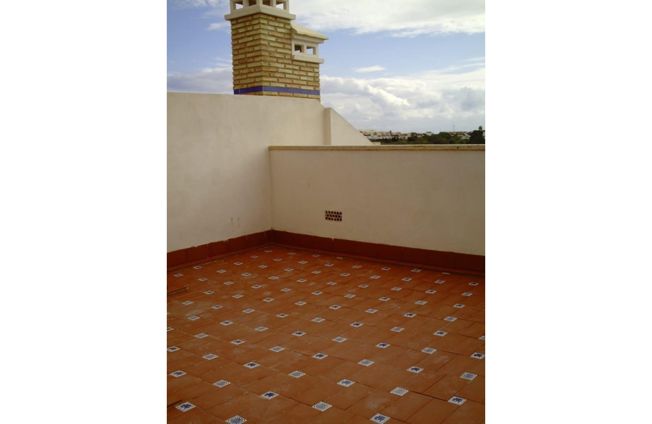 Herverkoop - Town House -
Orihuela Costa - PAU 8