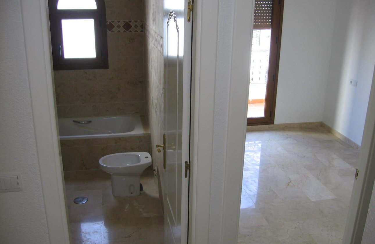 Herverkoop - Town House -
Orihuela Costa - PAU 8