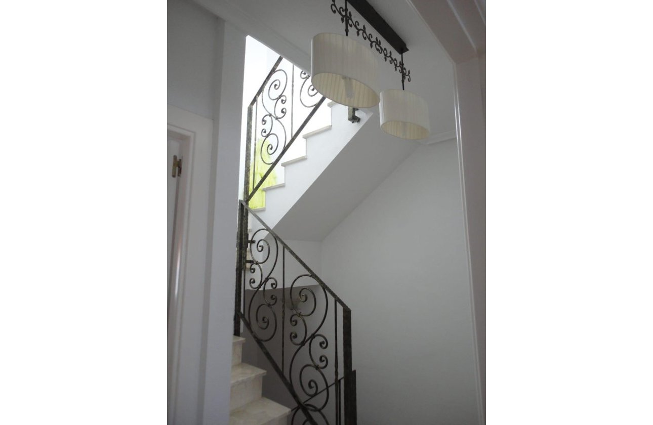 Herverkoop - Town House -
Orihuela Costa - PAU 8