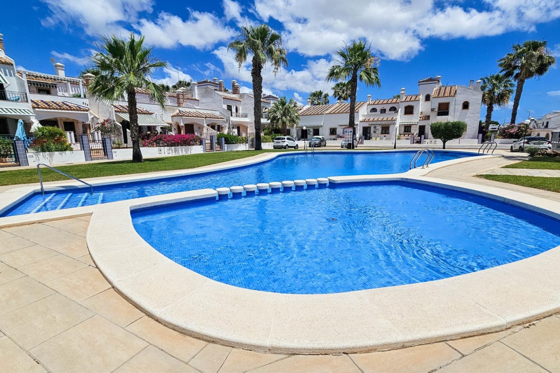 Herverkoop - Town House -
Orihuela Costa - PAU 8