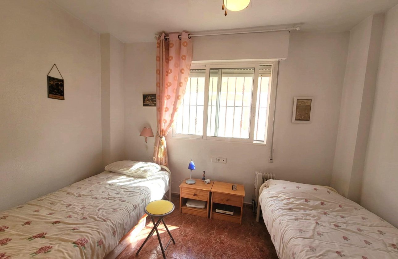 Herverkoop - Town House -
Orihuela Costa - Playa Flamenca