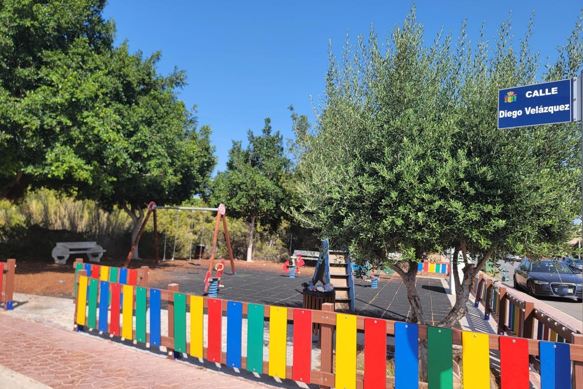 Herverkoop - Town House -
Orihuela Costa - Playa Flamenca