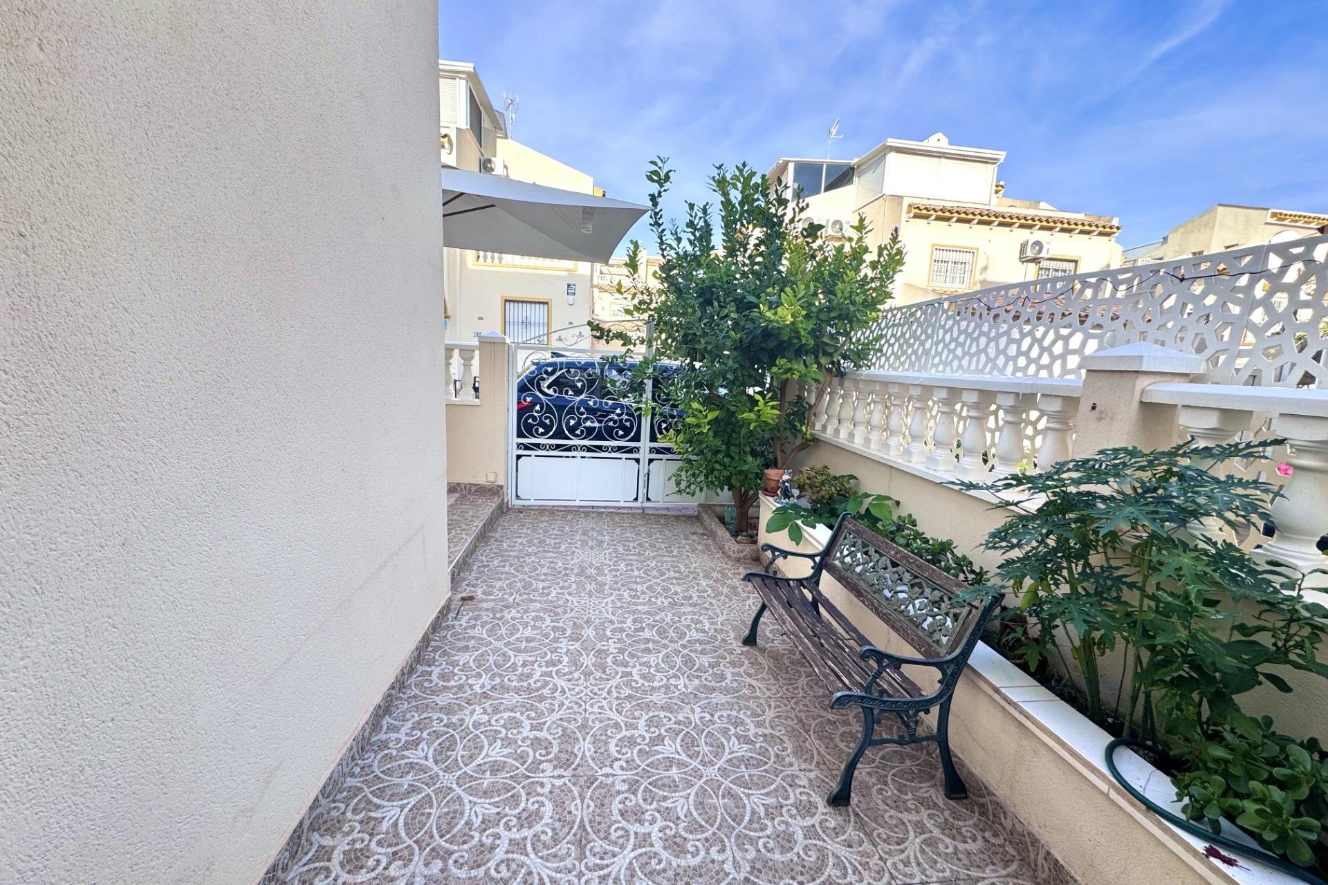 Herverkoop - Town House -
Orihuela Costa - Playa Flamenca