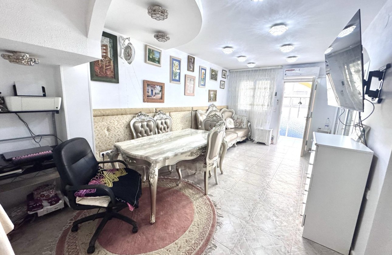 Herverkoop - Town House -
Orihuela Costa - Playa Flamenca