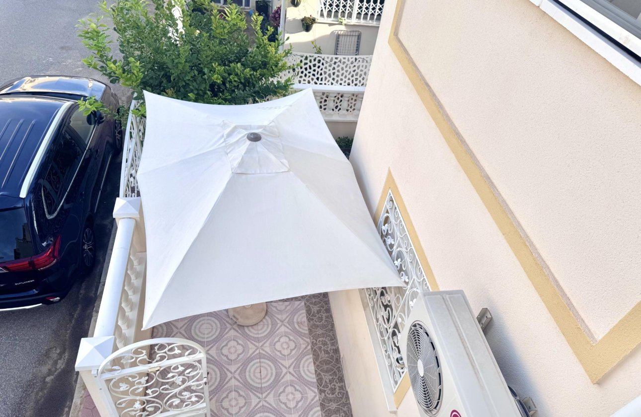 Herverkoop - Town House -
Orihuela Costa - Playa Flamenca