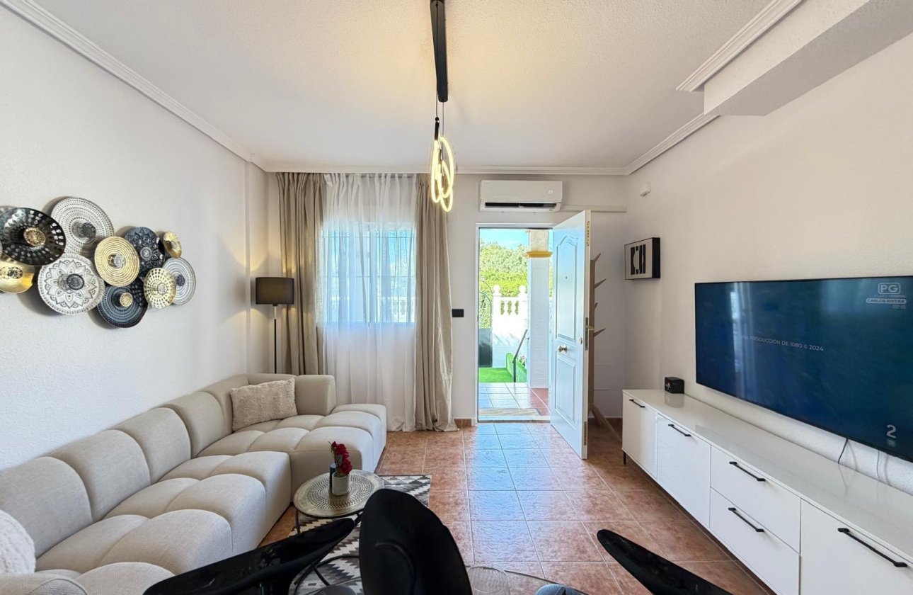 Herverkoop - Town House -
Orihuela Costa - Rocio Del Mar
