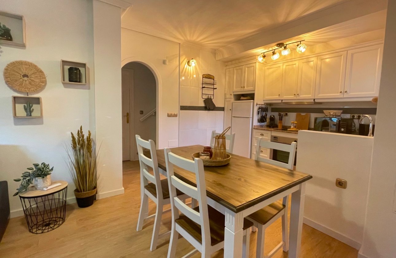 Herverkoop - Town House -
Orihuela Costa - Villamartín