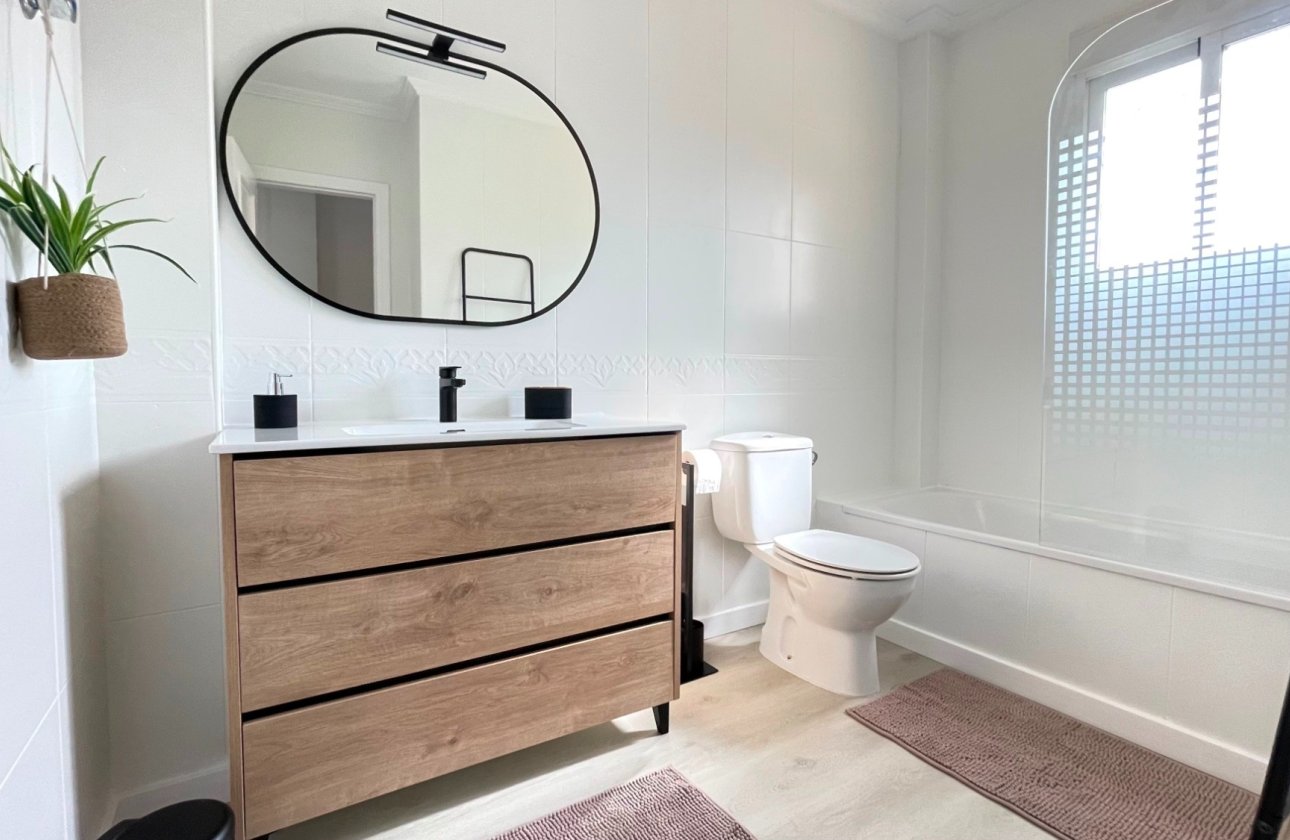 Herverkoop - Town House -
Orihuela Costa - Villamartín