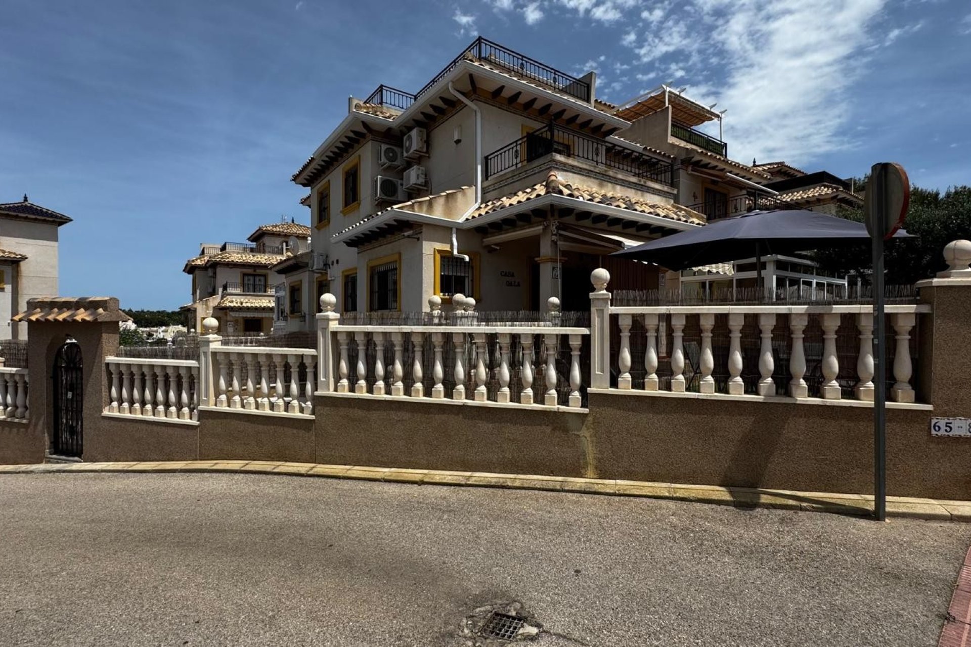 Herverkoop - Town House -
Orihuela Costa - Villamartín