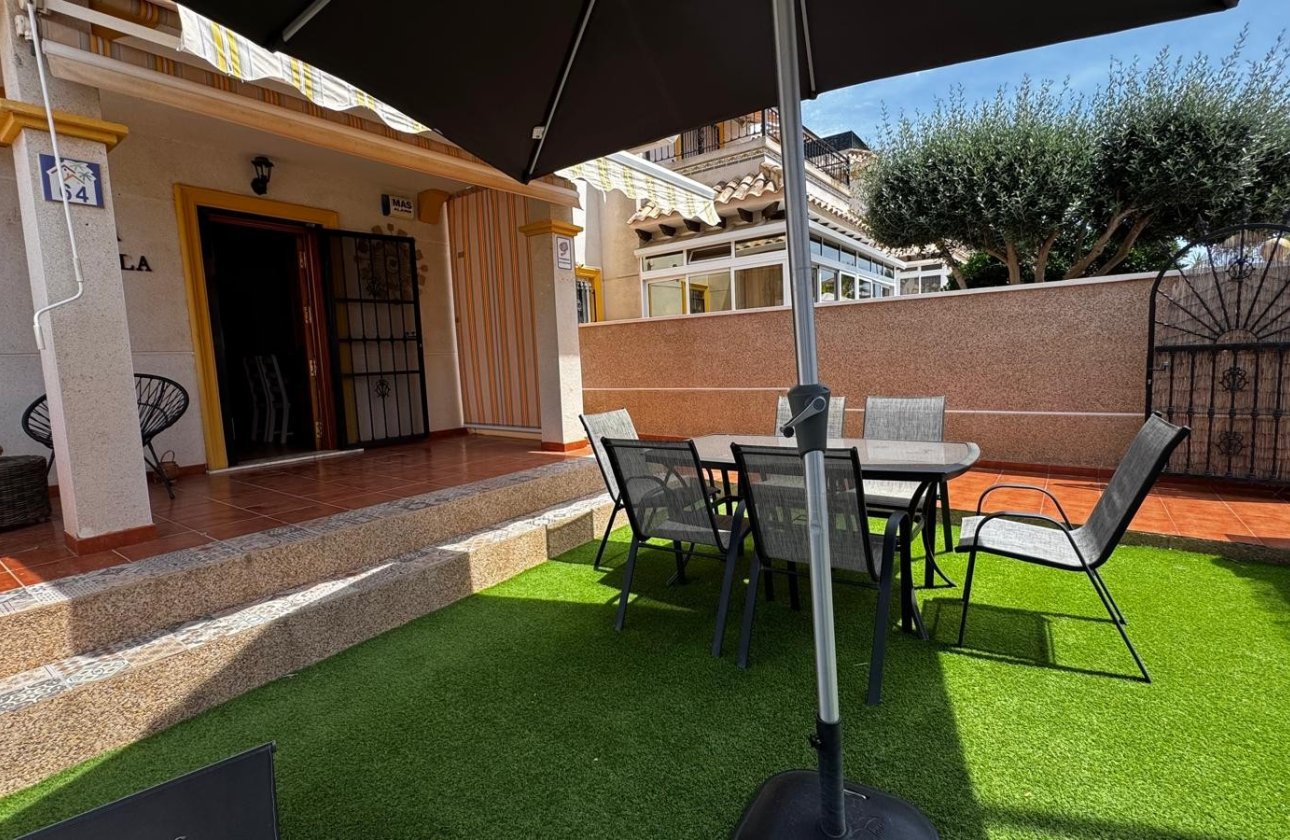 Herverkoop - Town House -
Orihuela Costa - Villamartín