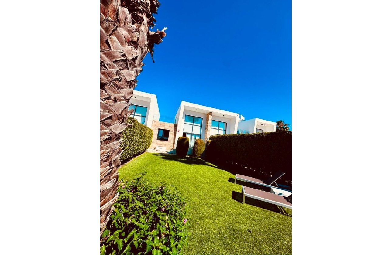 Herverkoop - Town House -
Orihuela Costa - Villamartín